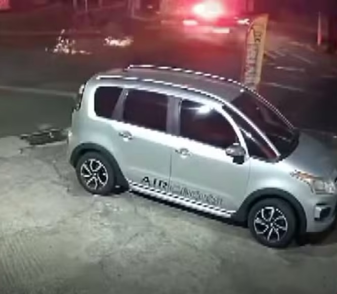 Viatura da PM atinge moto durante perseguição em Hortolândia