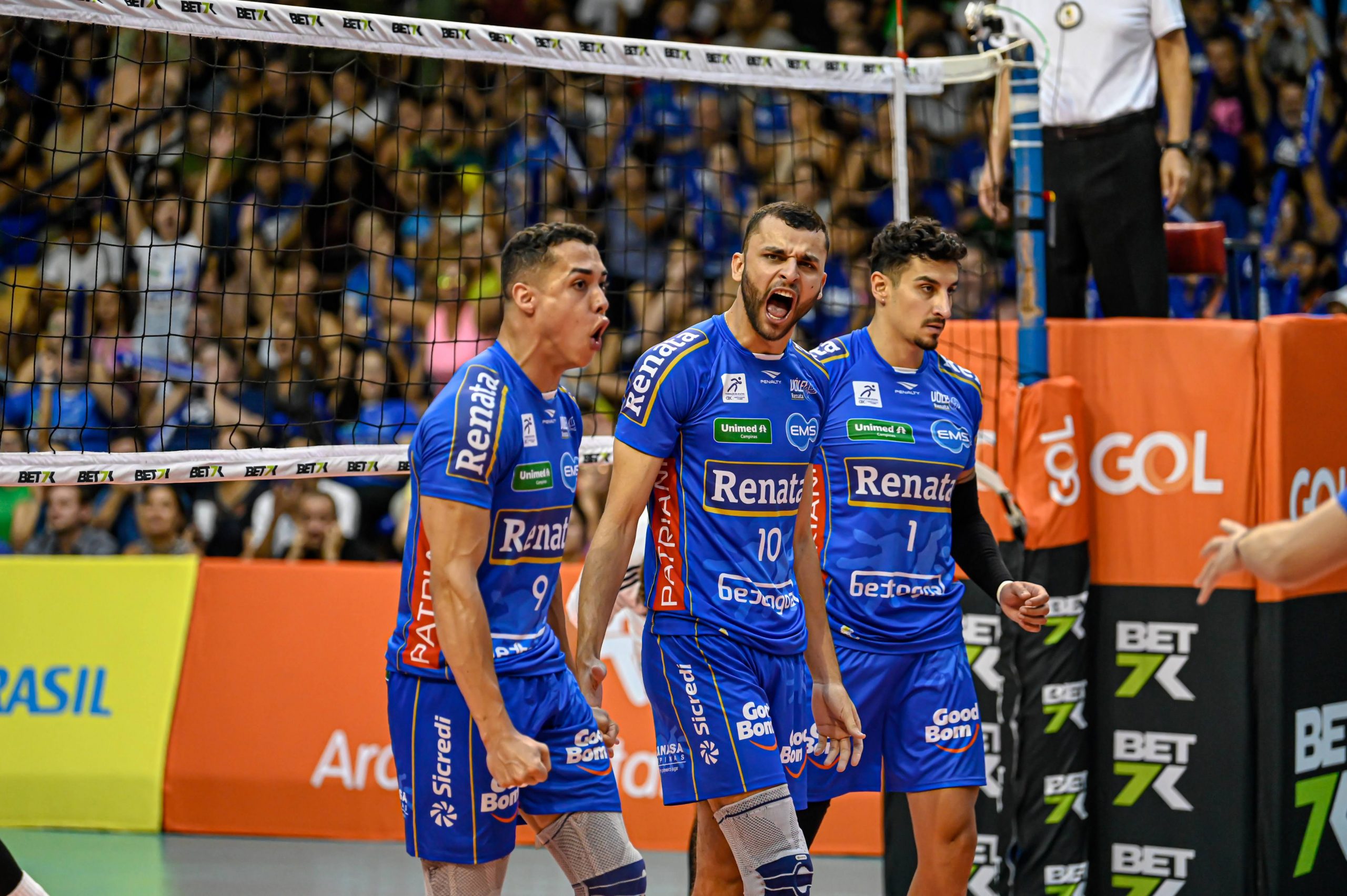 Vôlei Renata inicia preparação para final da Superliga