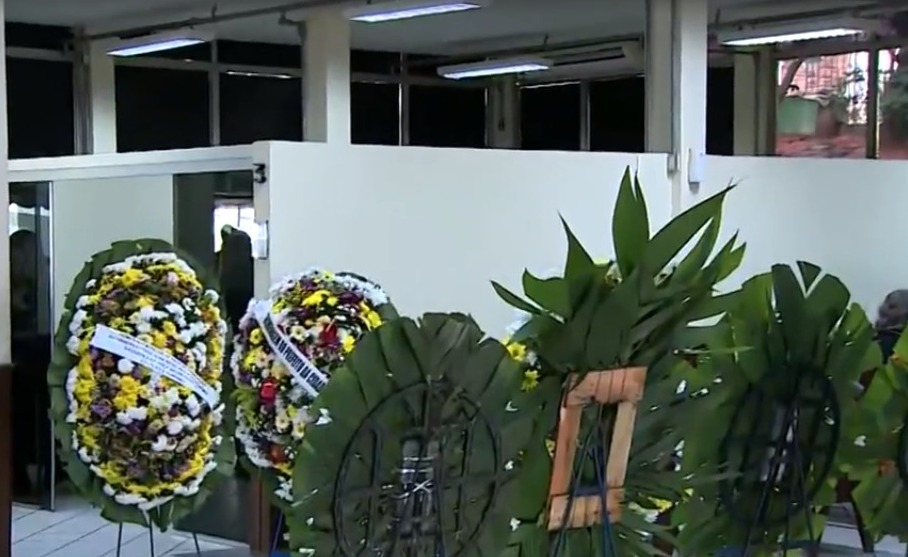 Corpo do astrônomo Júlio Lobo é sepultado em Campinas