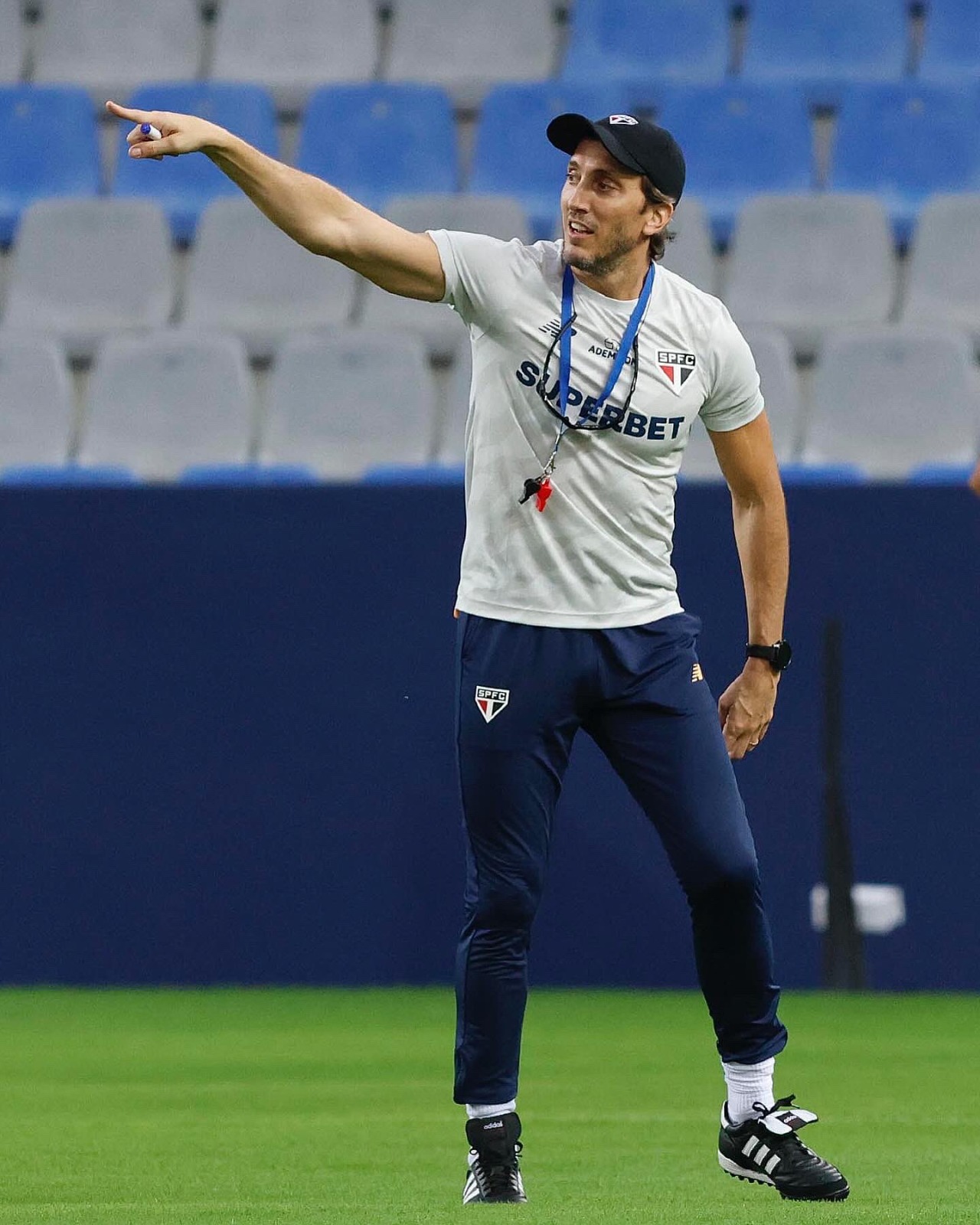 Autor de dois gols, Luciano ganha moral com técnico Luis Zubeldía no Tricolor