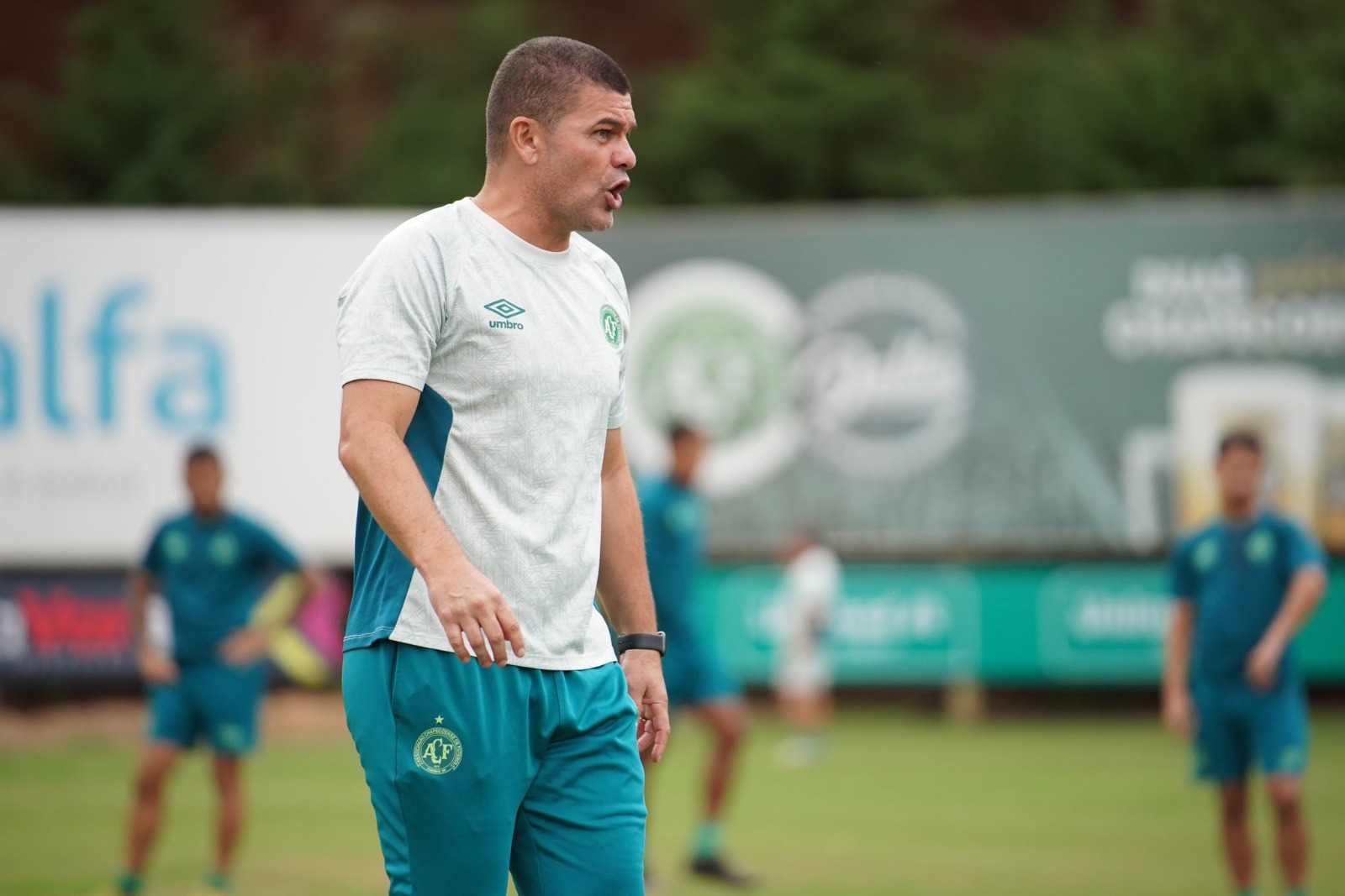 Com jogo confirmado, Umberto Louzer tem novidade para escalar a Chape