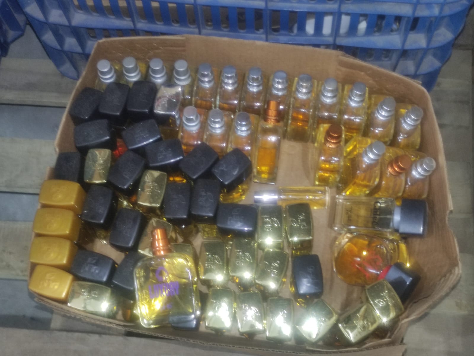 Fábrica clandestina de perfumes é localizada pela polícia em Campinas 