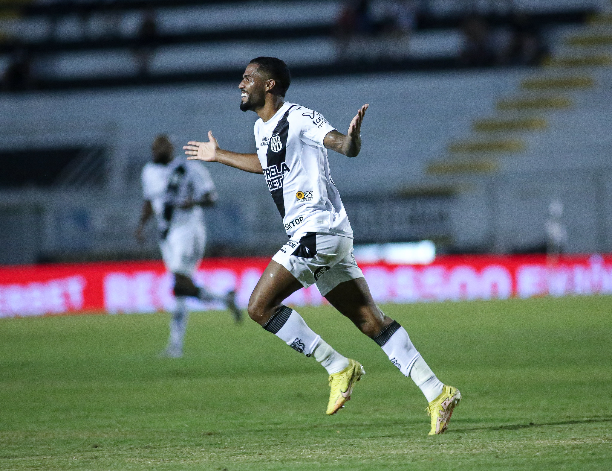 Gabriel Novaes passa por cirurgia e deve voltar no fim de atrássto