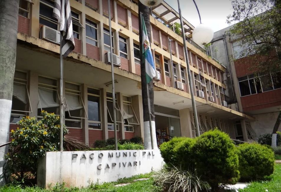 Prefeitura de Capivari abre concurso com vagas pra níveis médio, técnico e superior