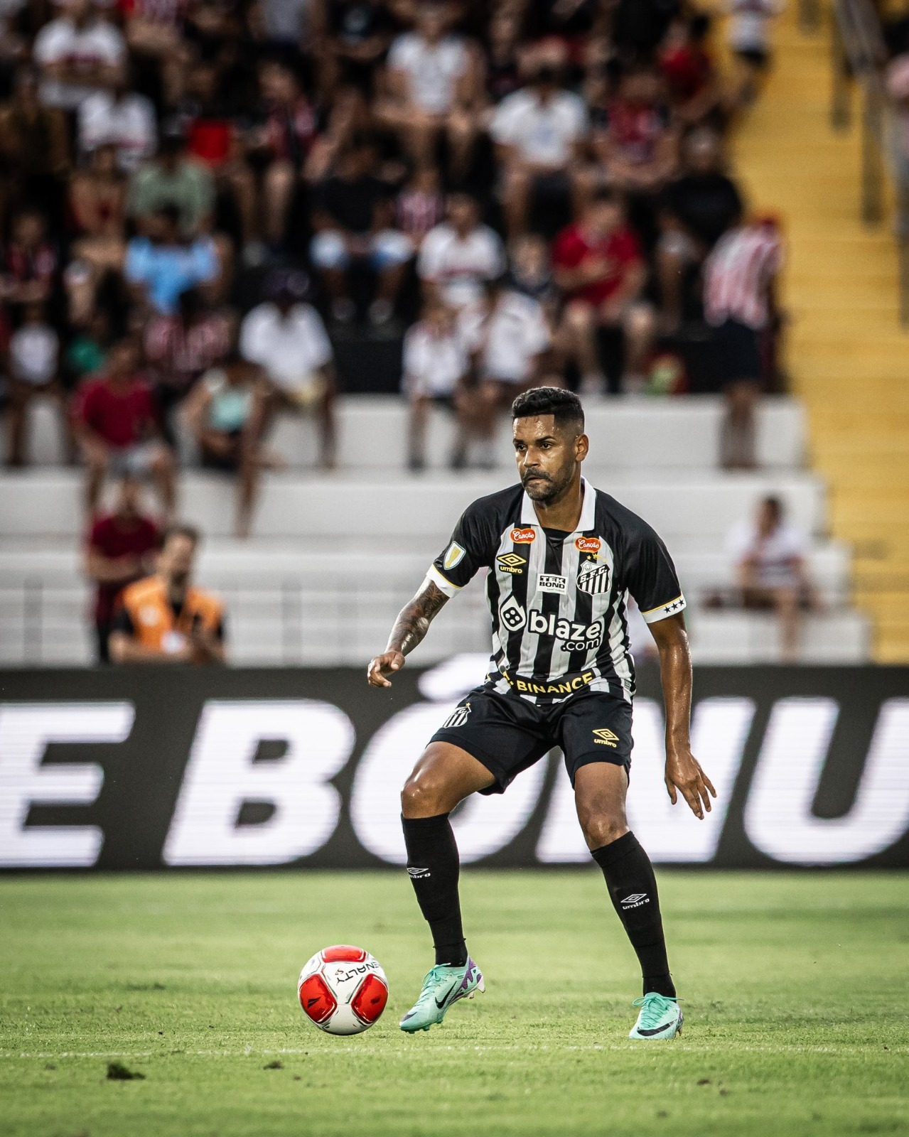 Técnico Fábio Carille pode contar com Aderlan para sequencia da Série B