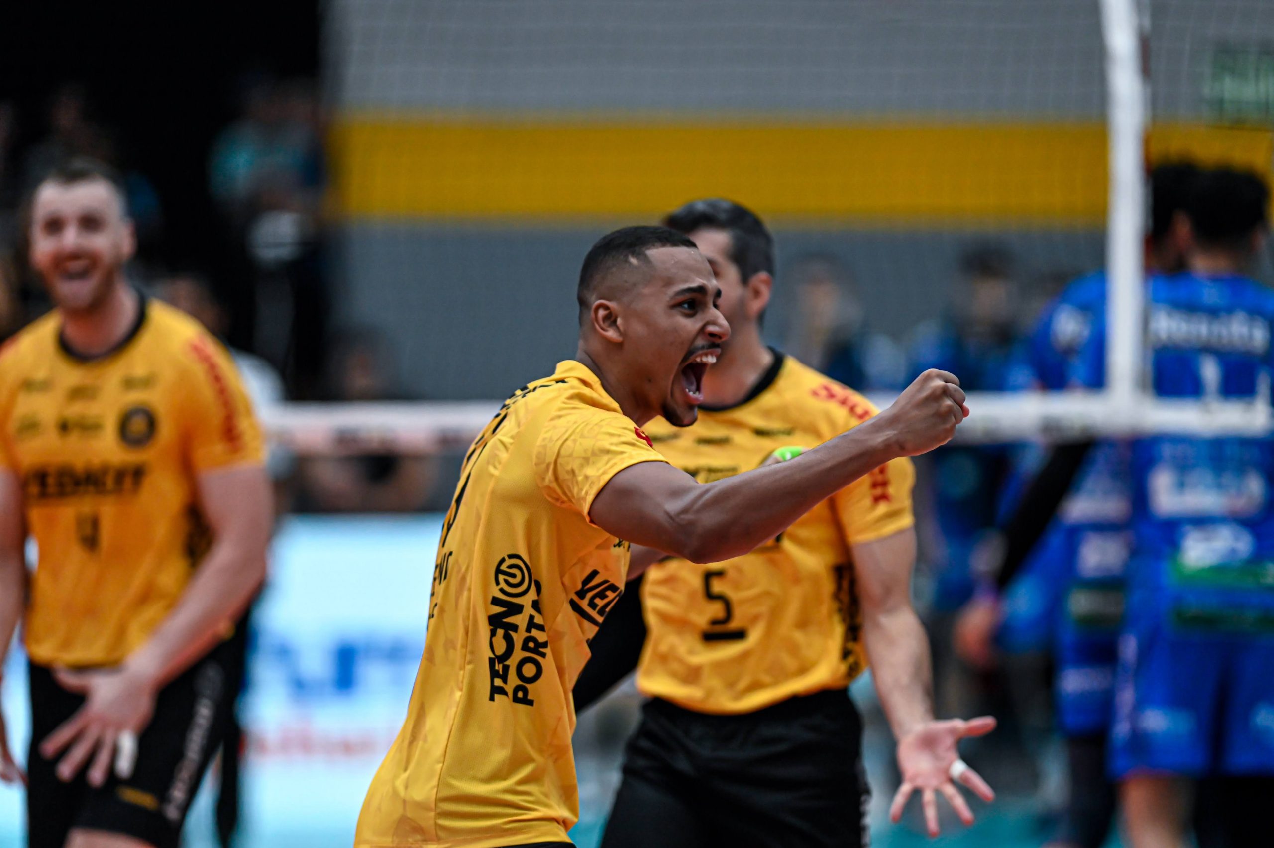 Vôlei Renata anuncia a contratação de Matheus Celestino