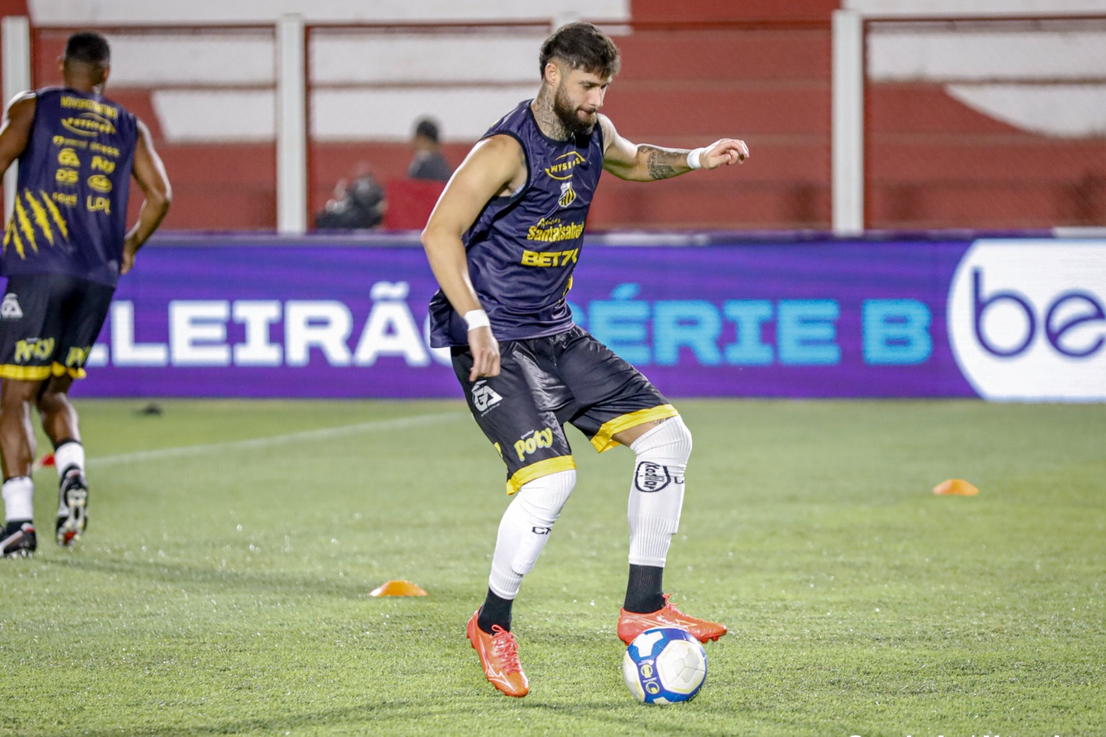 Após fim de jejum, Atacante Fabrício Daniel quer manter fase artilheira contra a Ponte Preta