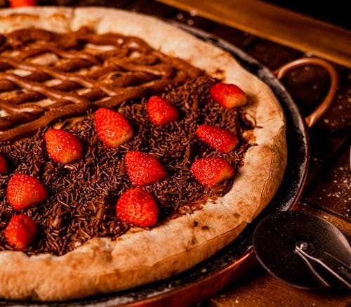 Homem que tentou matar a ex com pizza envenenada é condenado a 10 anos de prisão