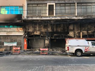 Incêndio atinge loja no Centro de Campinas