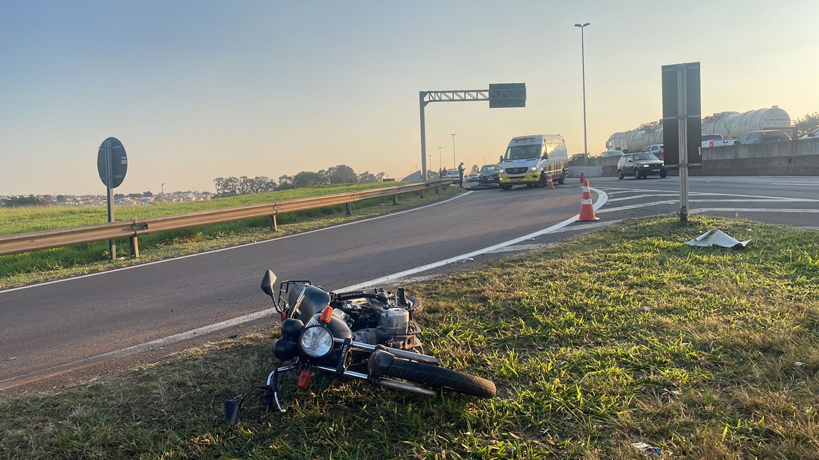 Motociclista morre após colisão no Trevo da Honda, em Sumaré