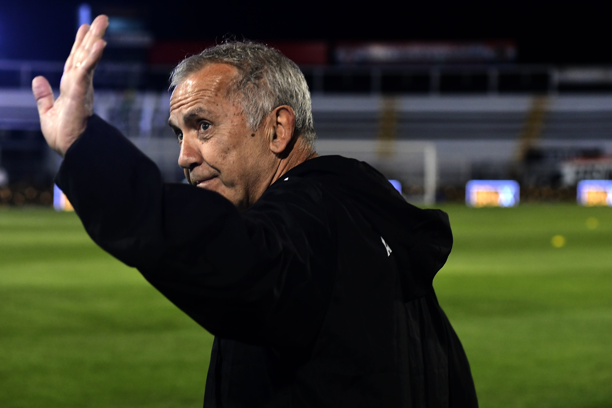 Nelsinho Baptista celebra invencibilidade no Majestoso: “Trabalhando para construir uma Ponte Preta com vitórias”