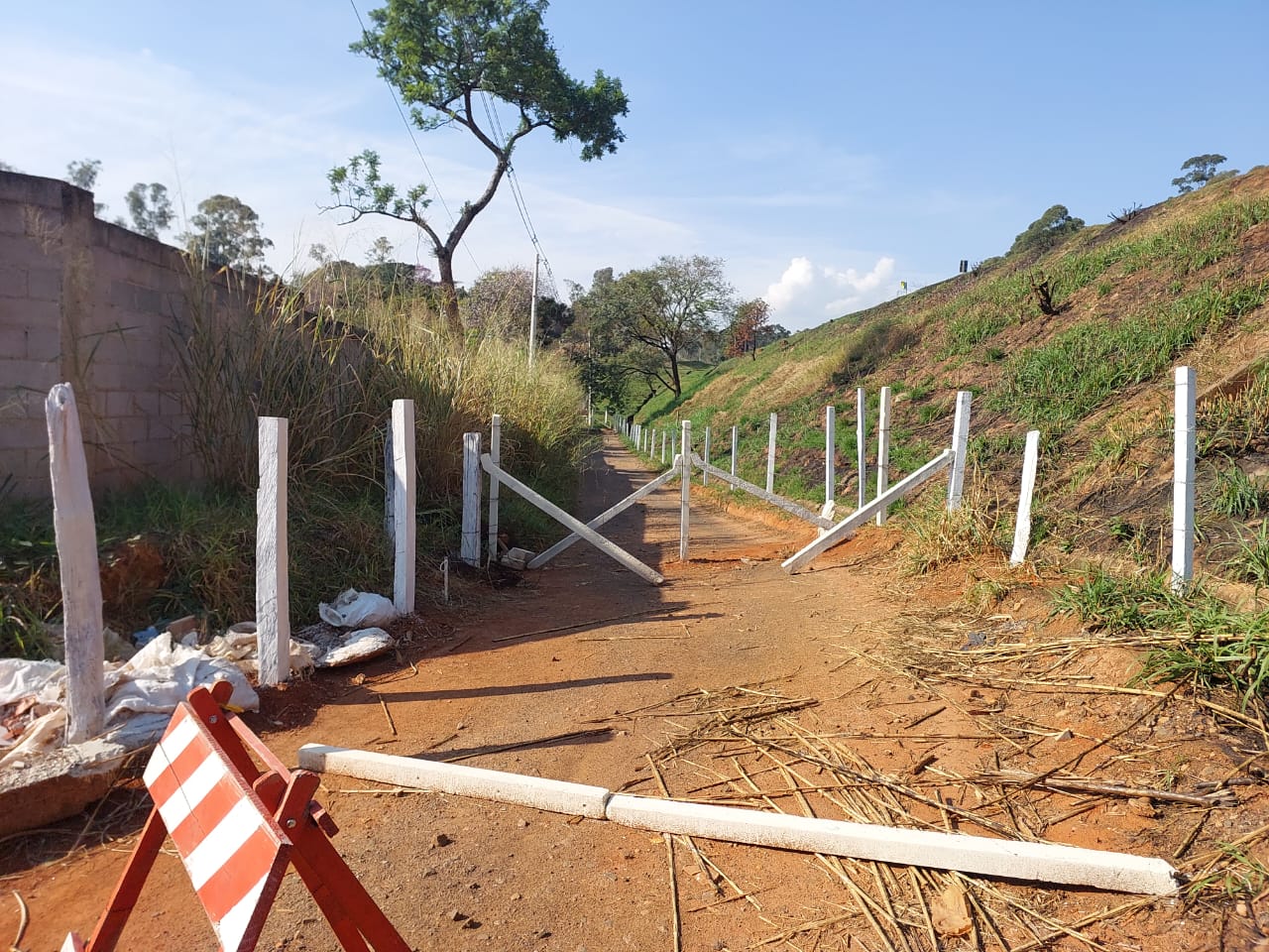 Empresários reclamam de rua que teria sido fechada sem autorização em Campinas