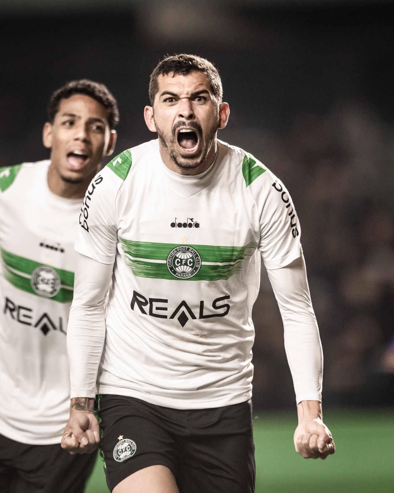 Coritiba vence Avaí e Jorginho deve manter trio de volantes no meio-campo contra o Guarani