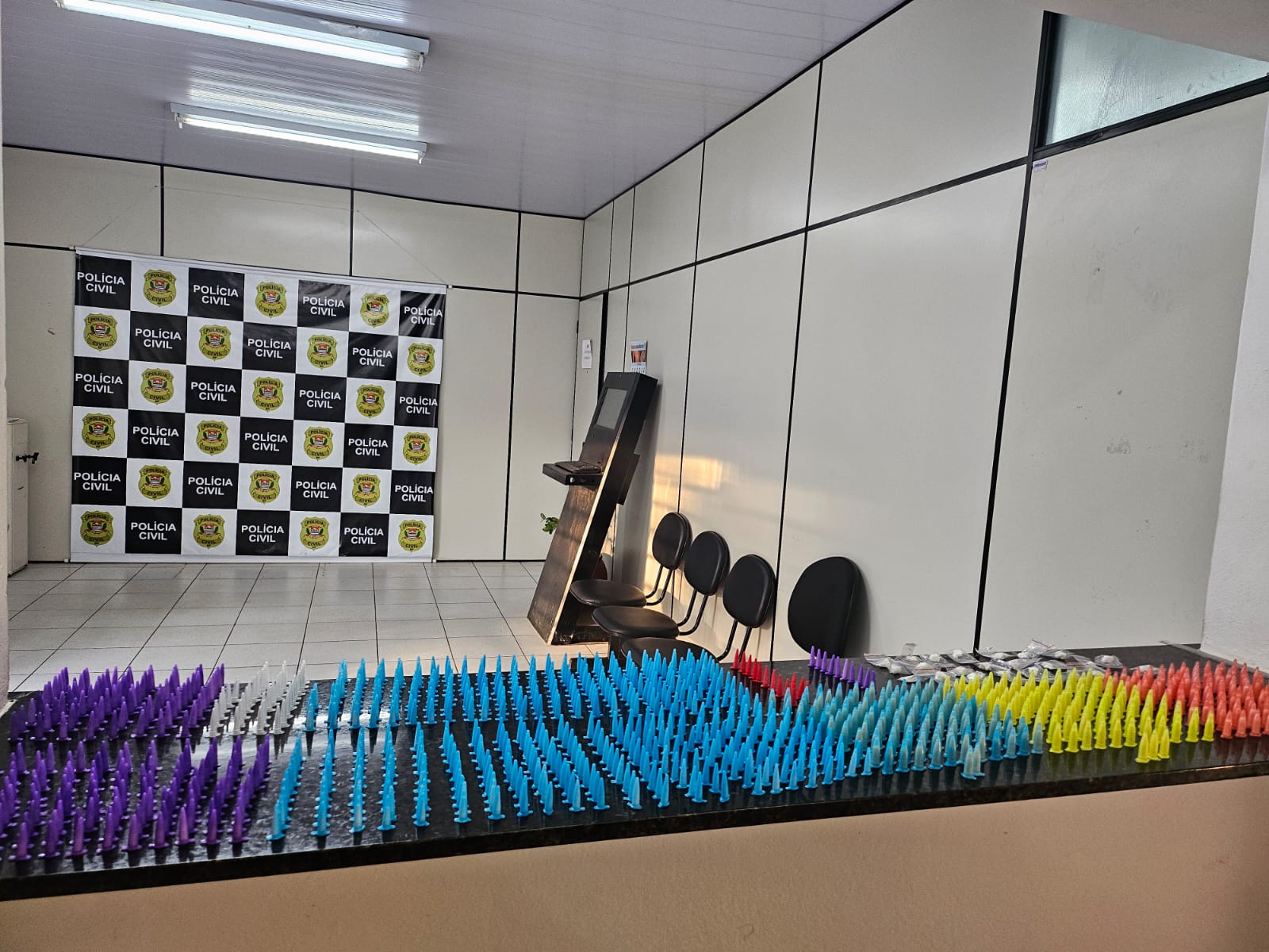 Motoboy da droga ousa e abre delivery ao lado da Delegacia de Itapira