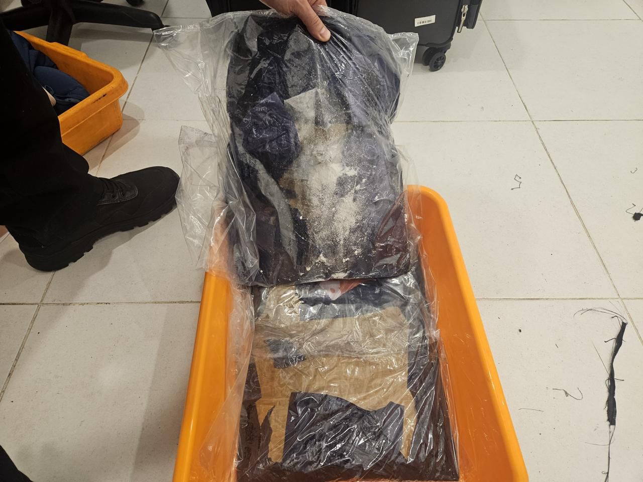 PF prende homem em Viracopos com destino à França com 3,5kg de cocaína 