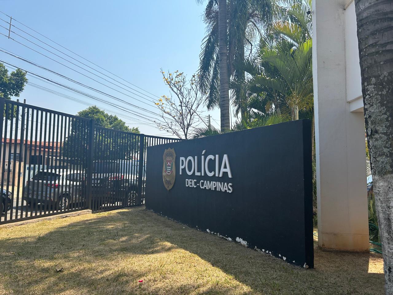 Polícia apreende 300 kg de fios de cobre e alumínio em comércio de sucatas