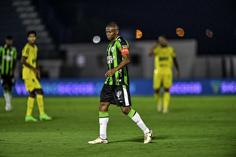 Diante do Guarani, capitão Juninho pede postura competitiva ao América-MG