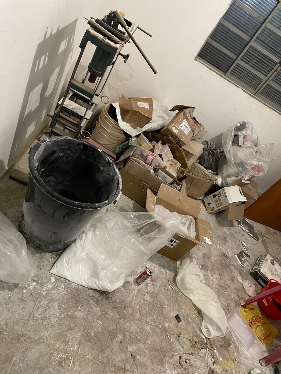 Dupla é presa tentando despachar 1kg de cocaína para a Itália