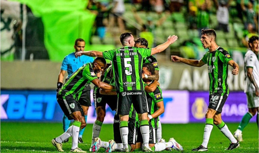 Guarani perde para o América-MG e desperdiça chance de sair da lanterna na Série B