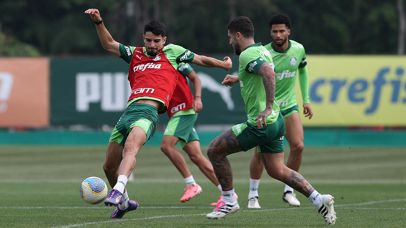 Após folga, Palmeiras retorna aos trabalhos de olho na liderança do Brasileirão
