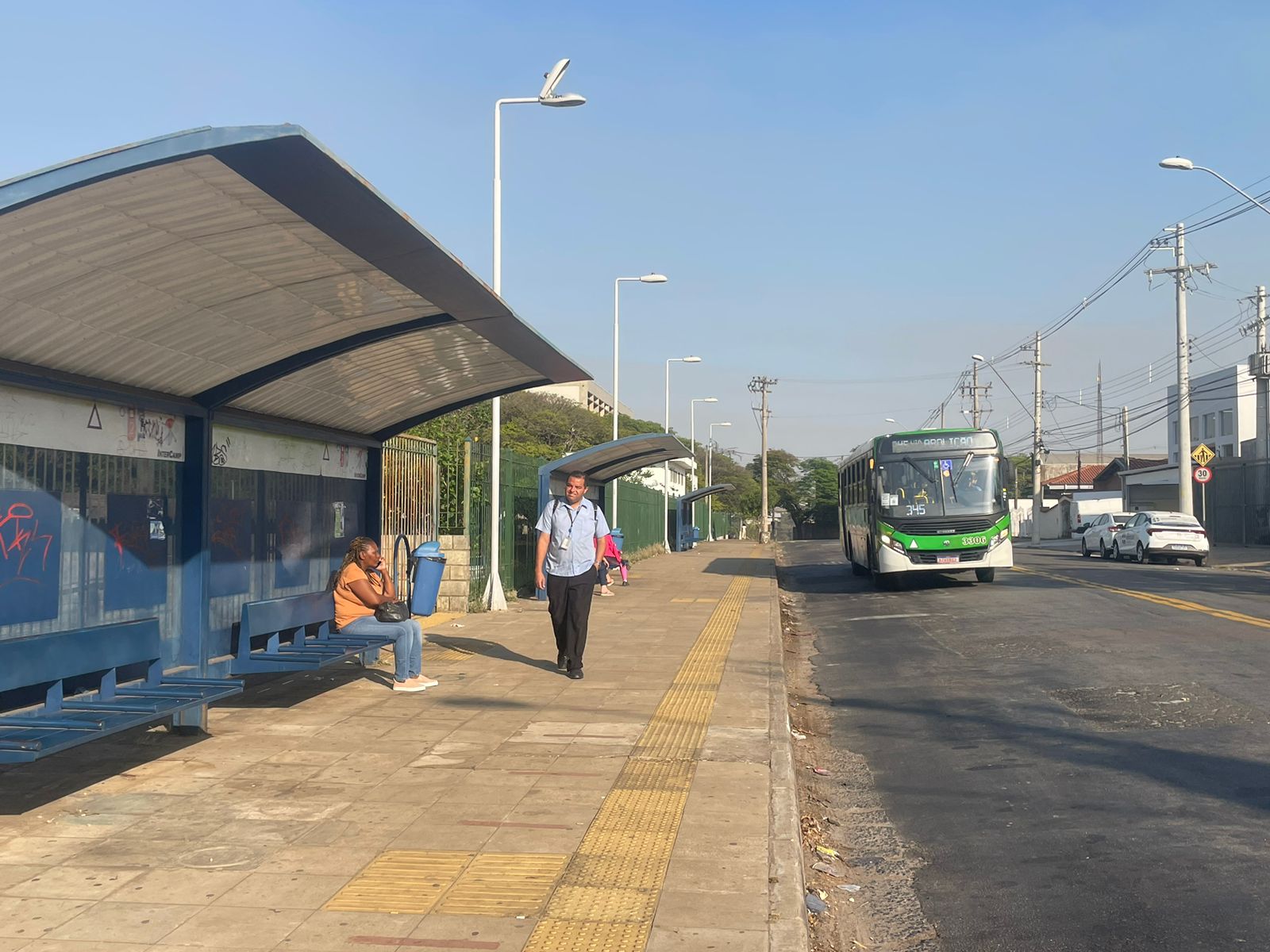 Passageiros reclamam das condições da Estação Cidade Judiciária