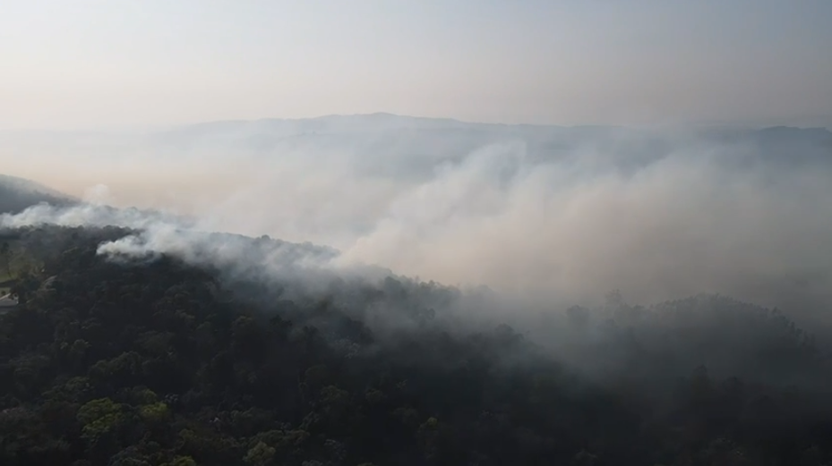 Novas queimadas atingem região do Pico das Cabras, em Morungaba