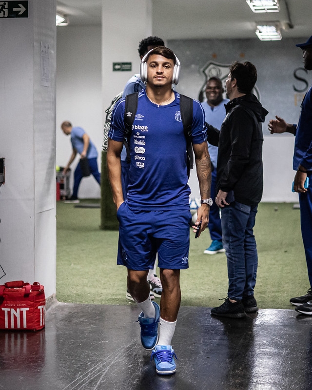 Santos confirma negociação de Weslley Patati para clube de Israel