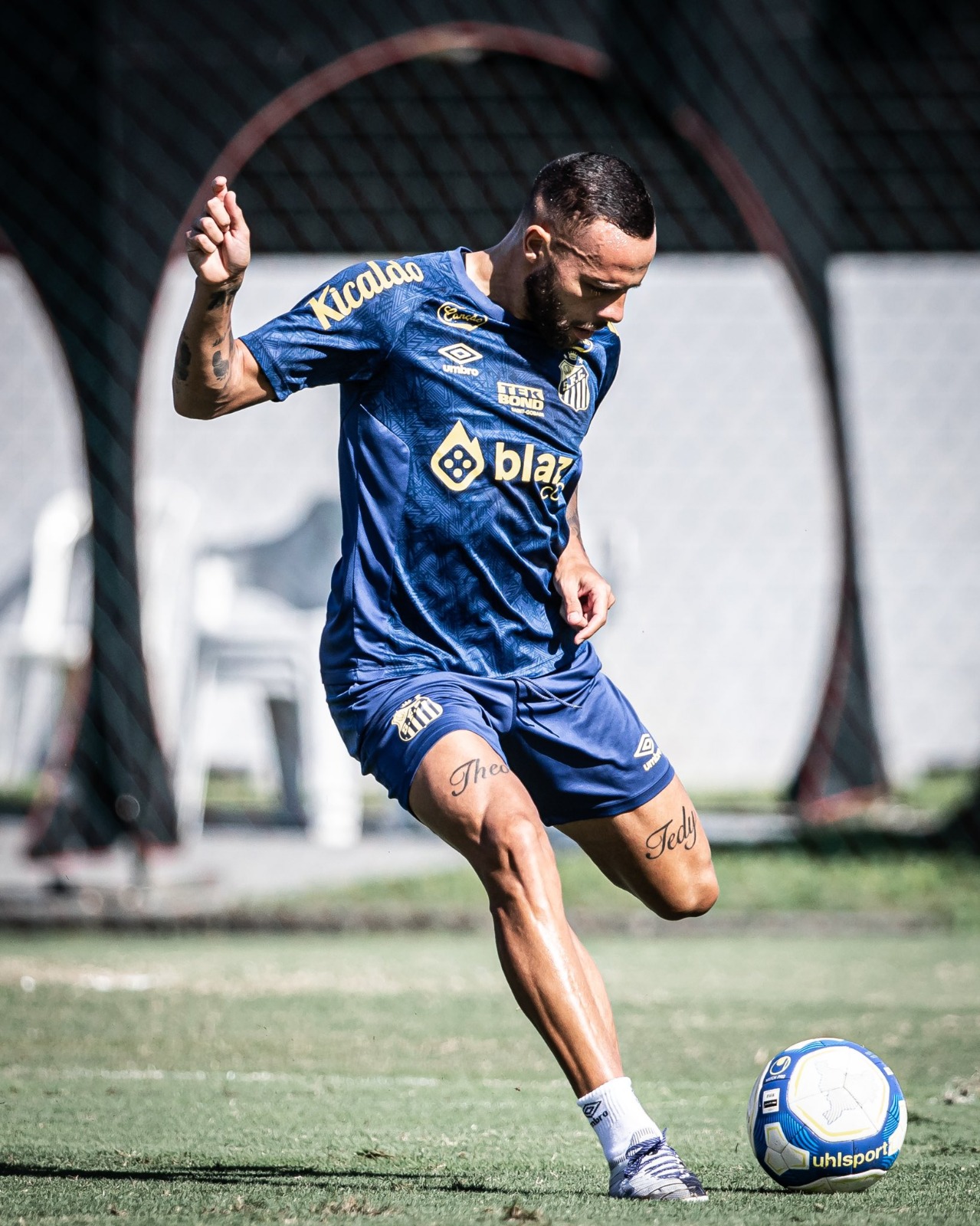 Santos encara o Botafogo-SP para se aproximar da liderança da Série B