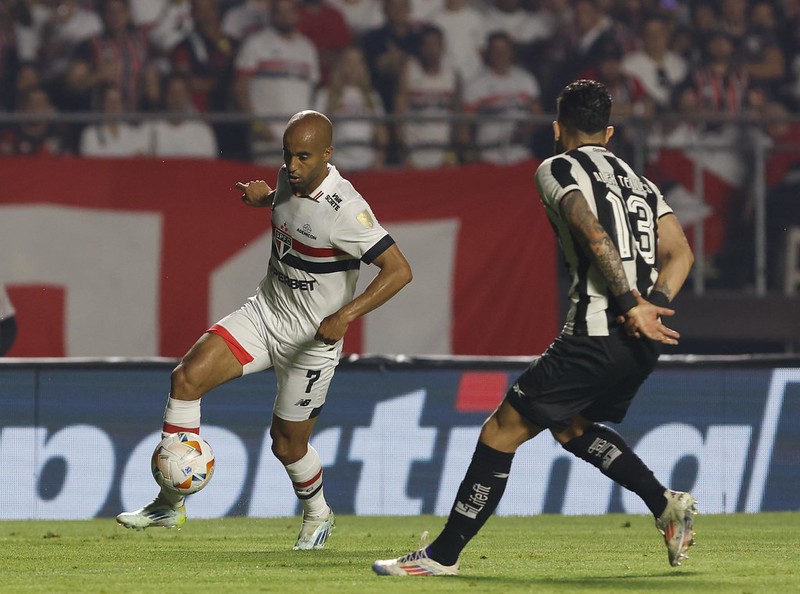 Zubeldía lamenta eliminação do São Paulo e prega foco no Campeonato Brasileiro