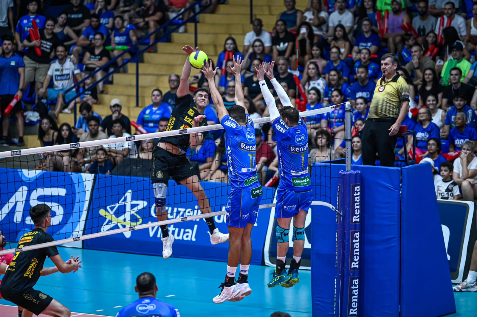 Vôlei Renata vence Guarulhos e conquista primeira vitória no Ginásio do Taquaral
