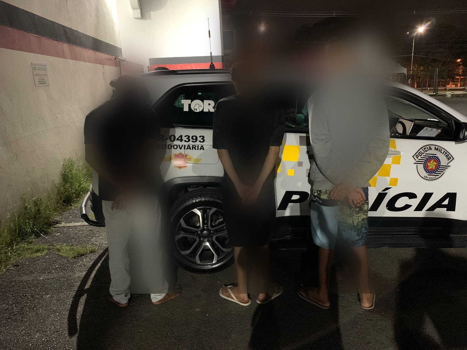 Três adolescentes são detidos na Miguel Melhado; eles iriam atacar motociclista