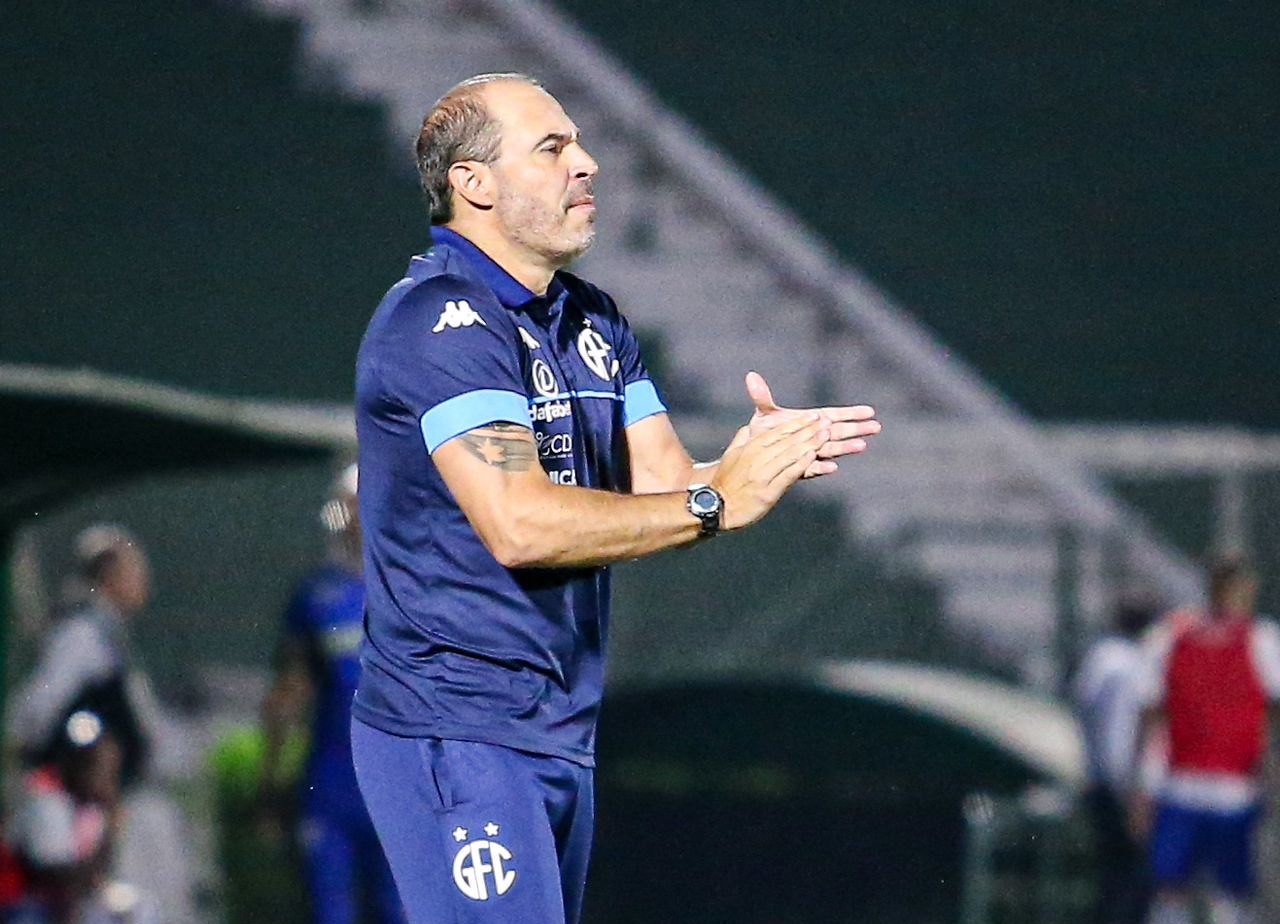 Allan Aal não continua no comando técnico do Guarani em 2025