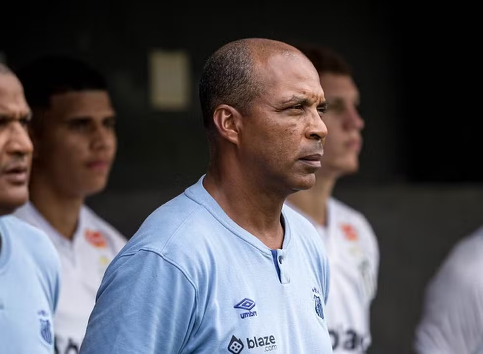 Corinthians acerta com ex-treinador do Santos para a categoria sub-20