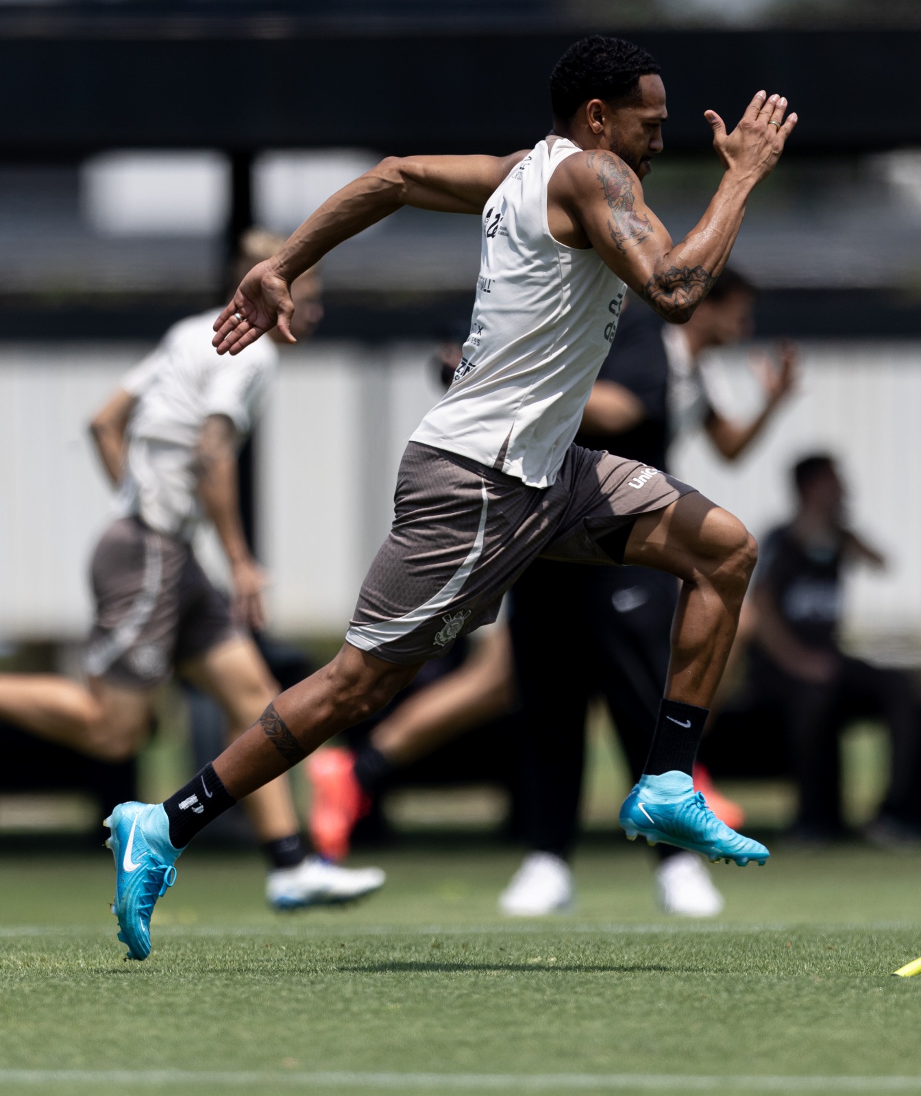 Corinthians tem retorno de venezuelano para jogo decisivo contra o Athletico-PR