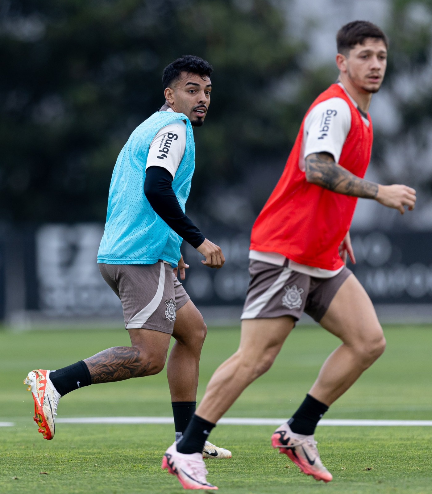 Corinthians treina finalização para duelo decisivo contra o Athletico-PR