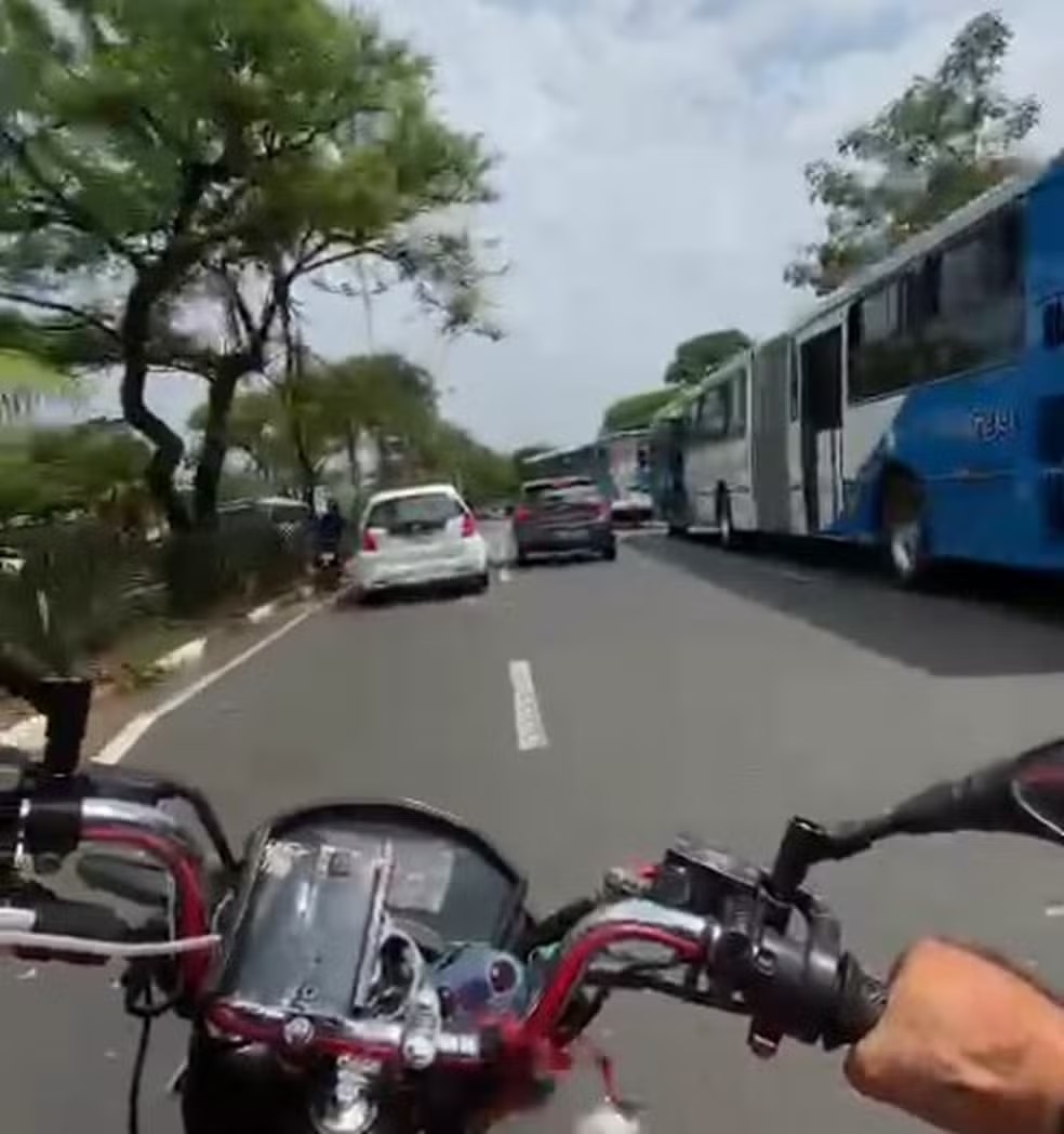 Motociclista morre em colisão após “costurar” trânsito em Campinas