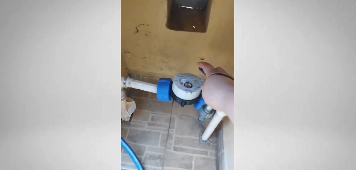 Moradores de Jaguariúna protestam contra falta de água em vários bairros