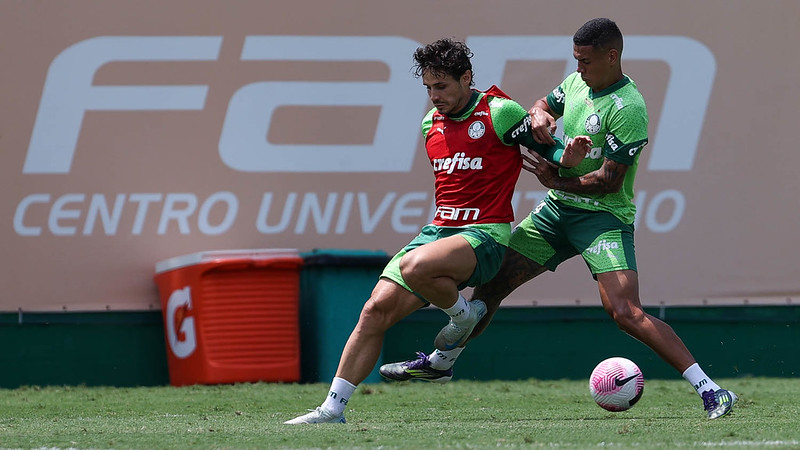 Palmeiras treina de olho no Juventude com volta de selecionáveis