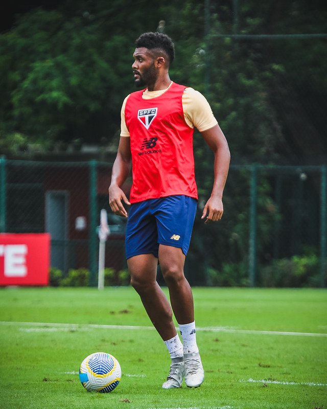 São Paulo pode mudar esquema para enfrentar o Criciúma