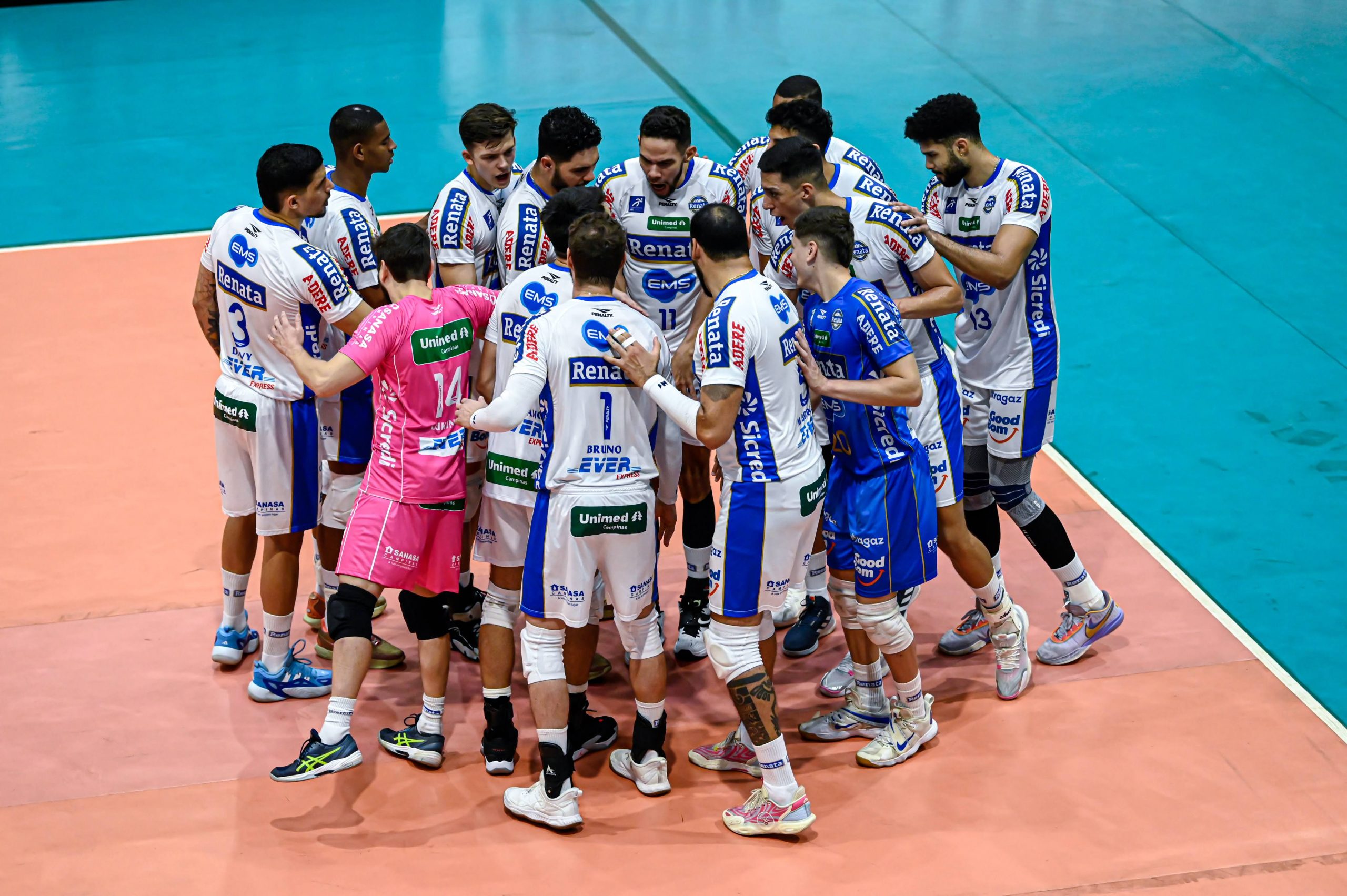 Vôlei Renata abre decisão do Campeonato Paulista contra Suzano