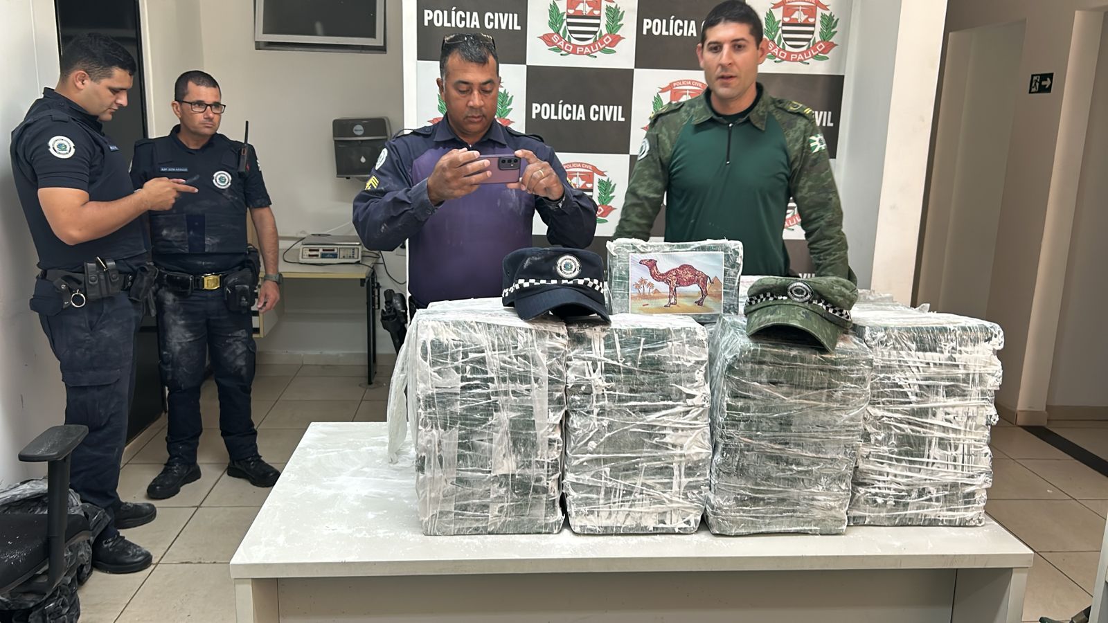 GM localiza carro abandonado com 156 kg de entorpecentes em Valinhos