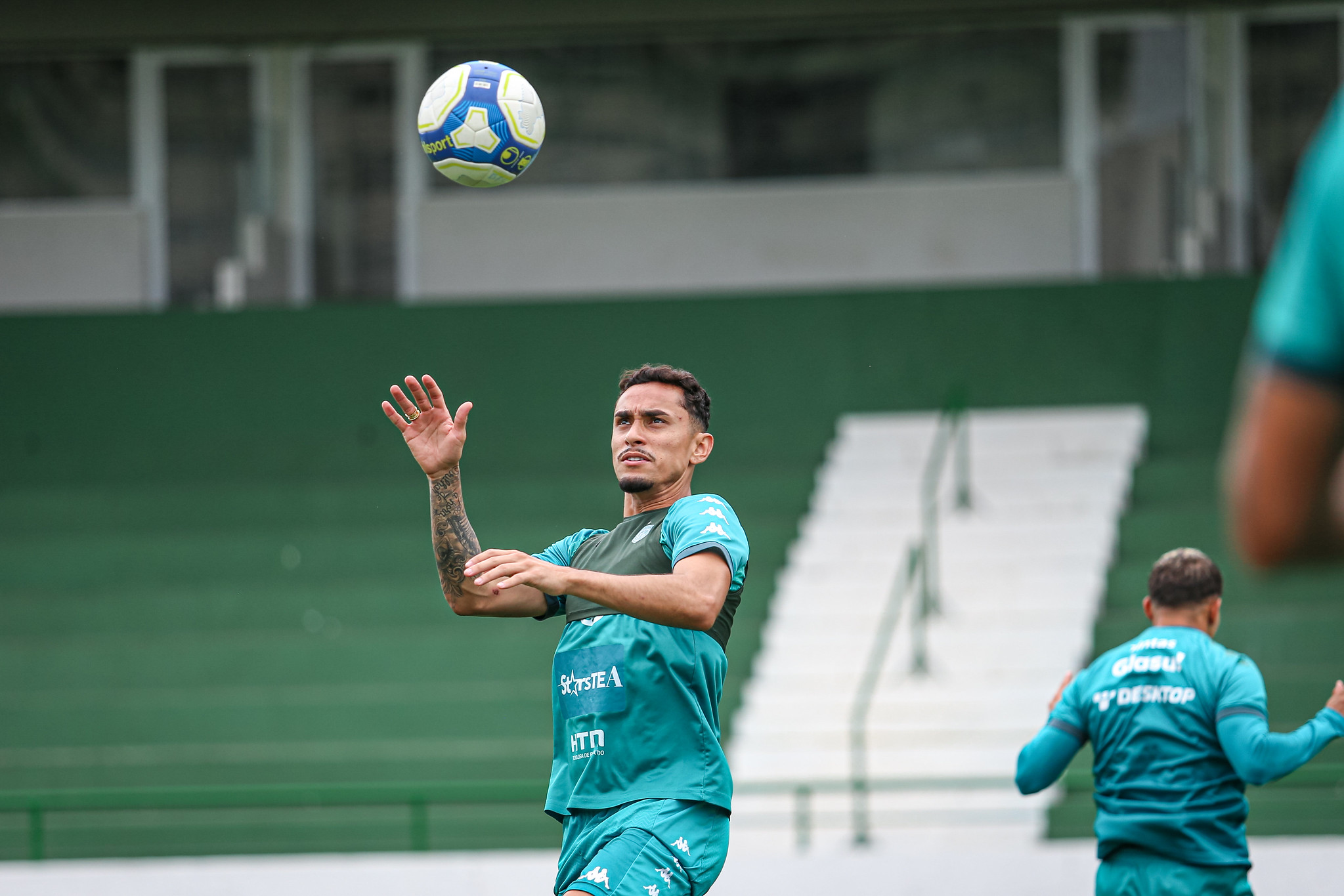Luan Dias se pronuncia após críticas em derrota: “Saí de cabeça quente”