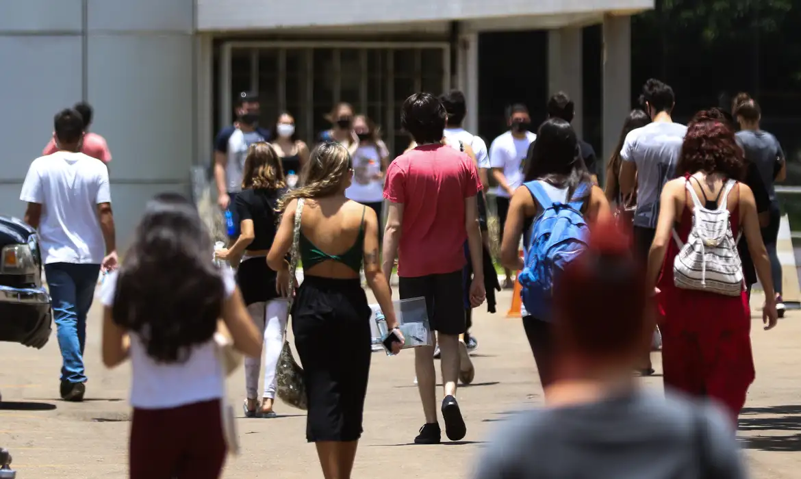 FiES: Campinas registra mais de 8 mil estudantes inadimplentes em setembro