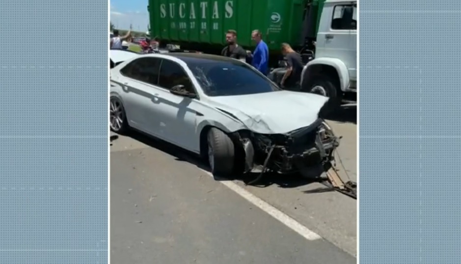 Racha na Rodovia dos Bandeirantes provoca acidentes em Santa Bárbara d'Oeste