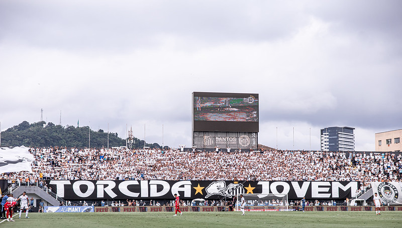 Presidente do Santos garante que contratação de Luís Castro está próxima