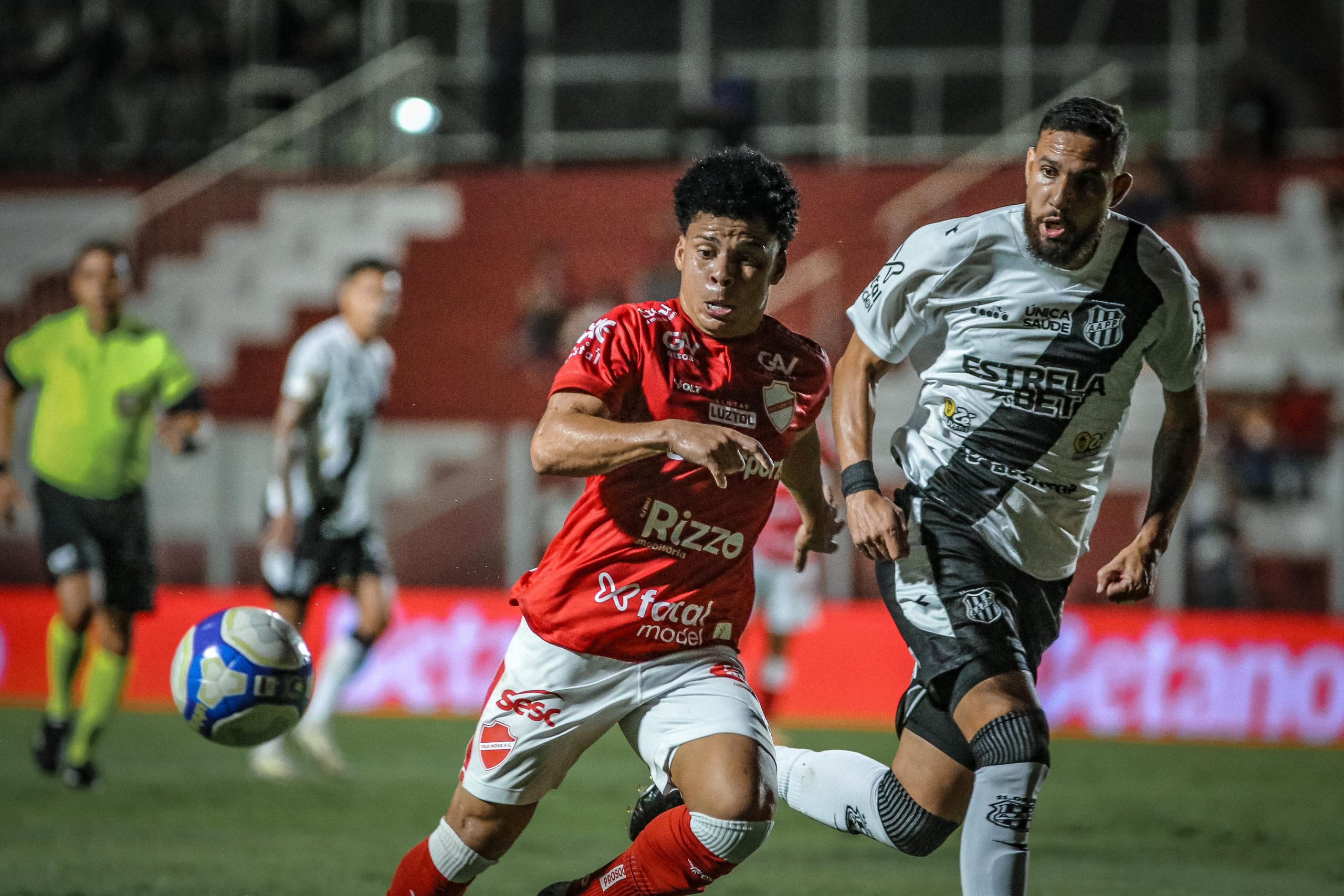 Ponte Preta perde para o Vila Nova e fica cada vez mais próxima do rebaixamento