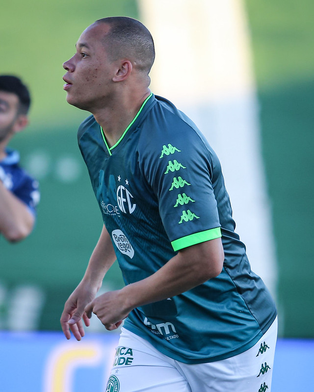 Artilheiro do Bugre na Série B, atacante Caio Dantas pode deixar o clube