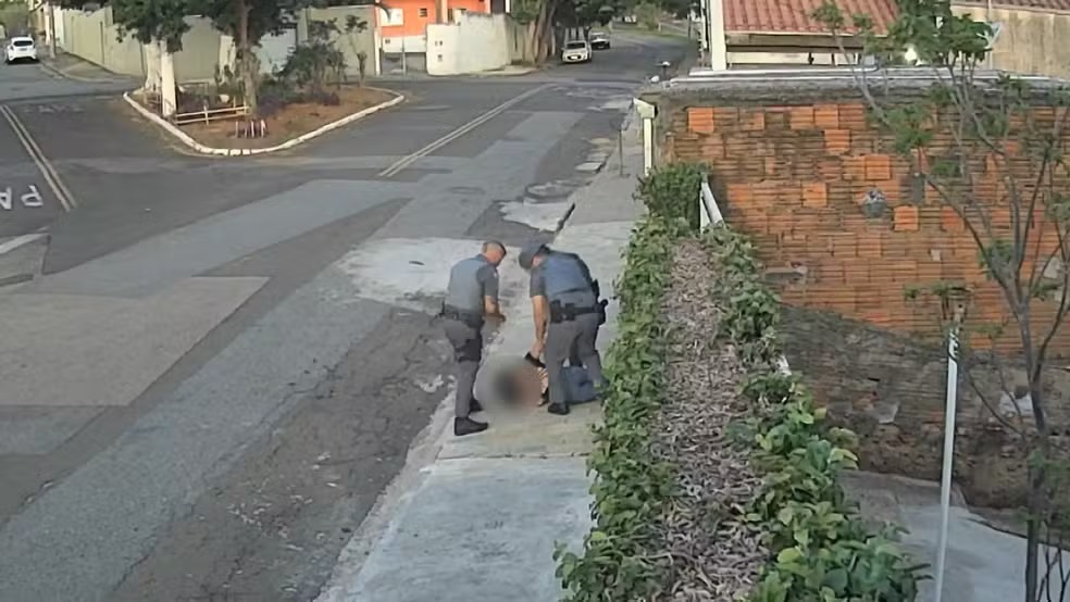 Defesa de mulher agredida por PM contesta versão policial