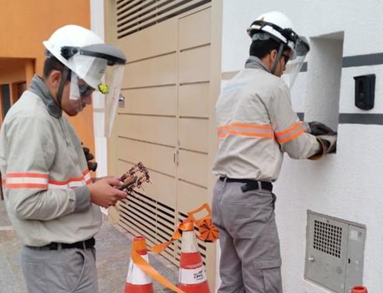 Furto de energia em outubro seria suficiente para abastecer 8 mil casas por um ano, diz CPFL