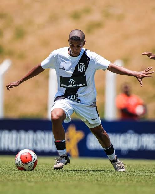 Destaque da Copinha, Pedrinho é relacionado pela primeira vez no profissional da Ponte Preta
